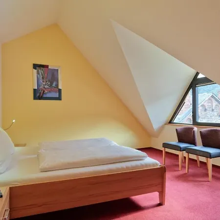 Lenartz-beth 3*